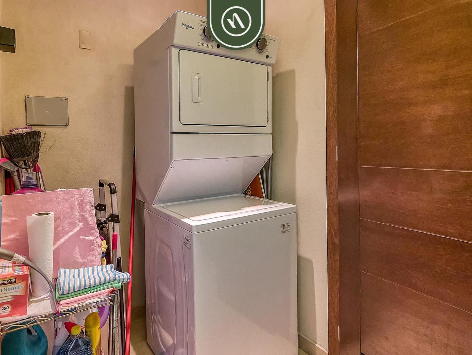 Amazing 1 Bedroom - Rooftop Pool - Bay View Apartment
